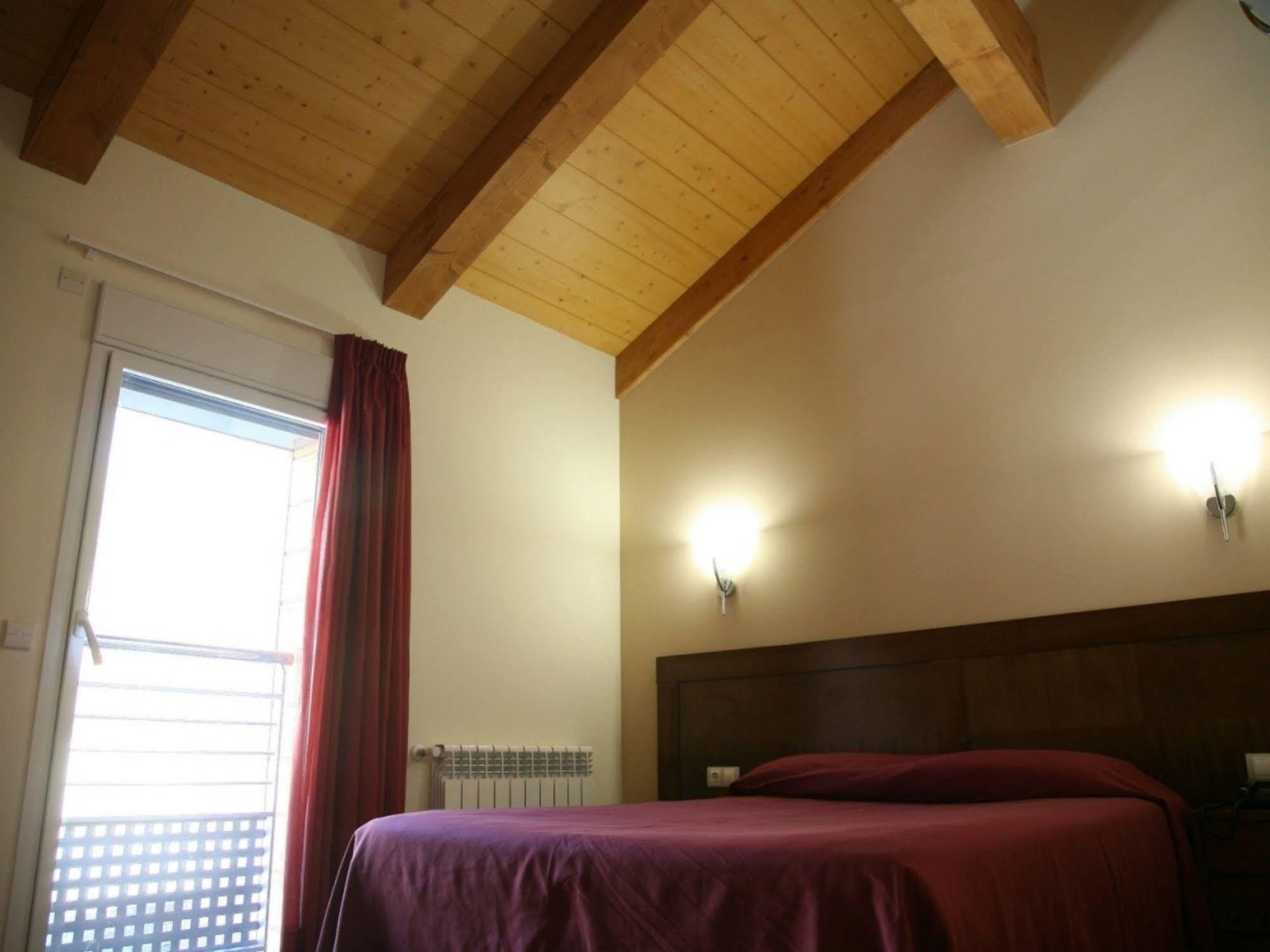 Aparthotel Rialb El Serrat Extérieur photo